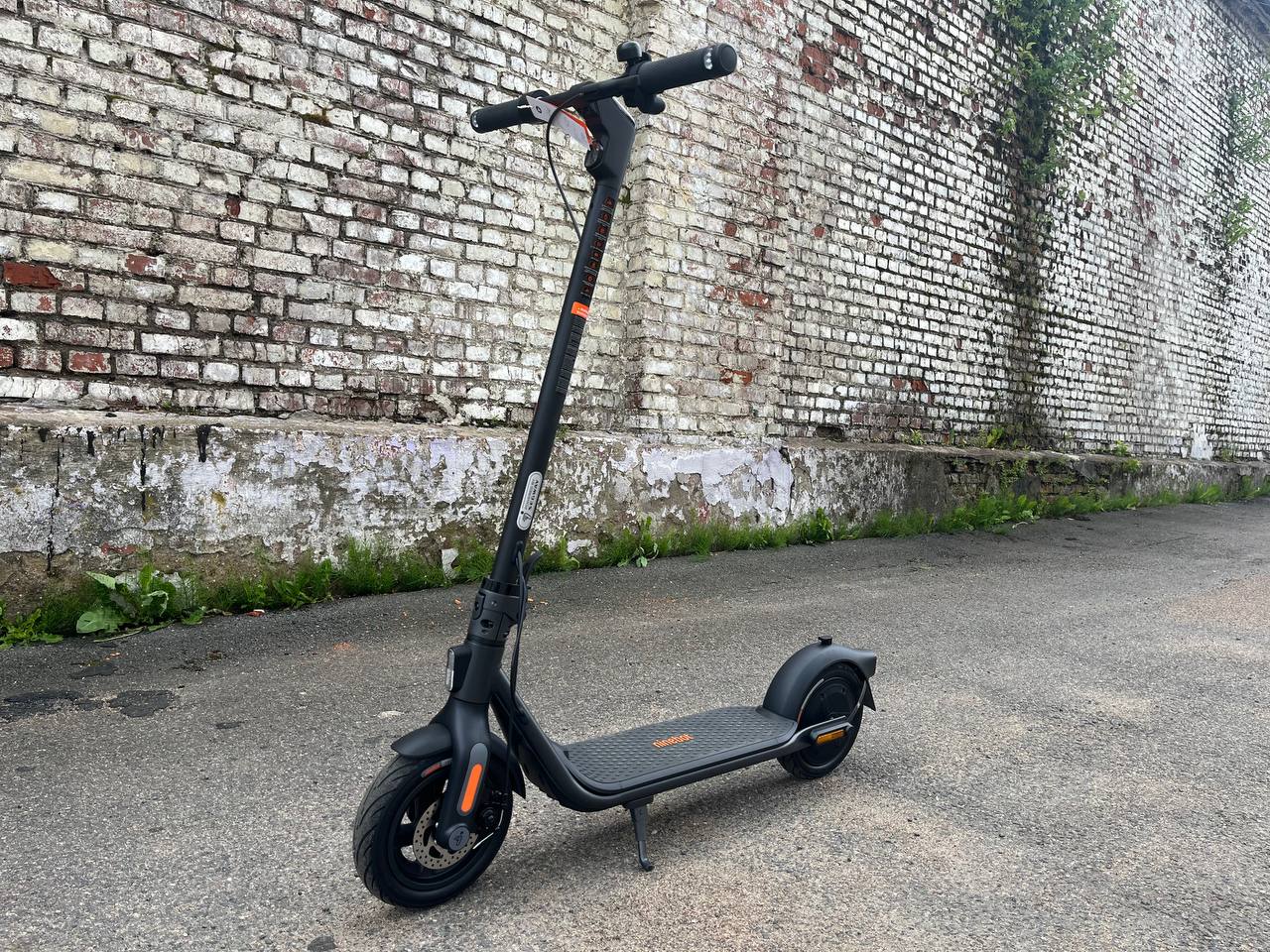SEGWAY-NINEBOT Kickscooter F2 Pro — тест на неровной дороге, подъёмах и городских скоростях